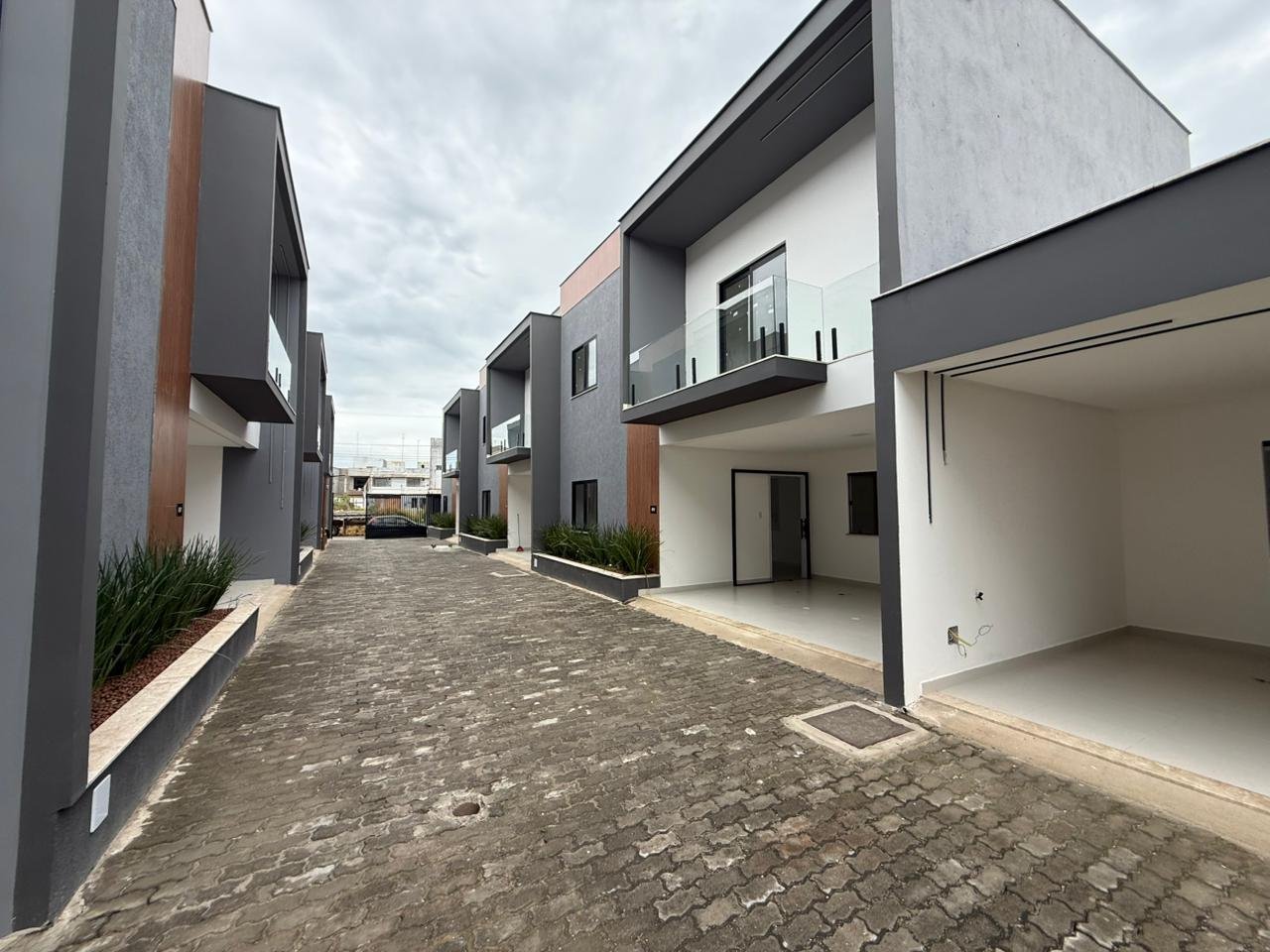 Villages disponíveis para venda na Maria Preta - 03 opções de planta